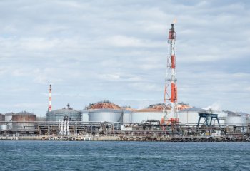 Duże pompy ciepła: technologia przyszłości zapewniająca odporność na nową rewolucję przemysłową. 