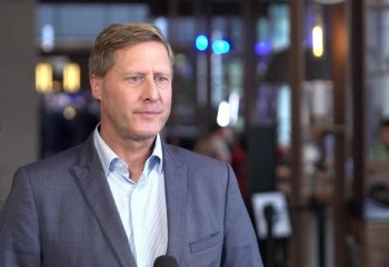 Telekomunikacja w coraz większym stopniu wdraża sztuczną inteligencję