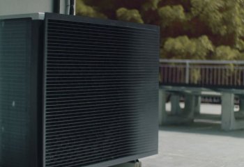 Nowe funkcje dla serii Small Inverter na czynnik R-32 firmy Daikin umożliwiają zmniejszenie emisji CO2 podczas ogrzewania budynków mieszkalnych