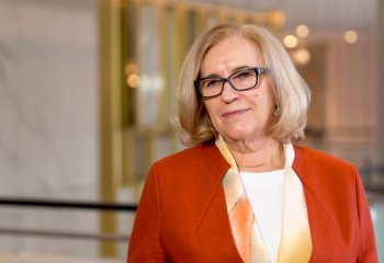 Transport szuka alternatywy dla paliw kopalnych. Najbardziej perspektywiczny jest wodór, a rozwój biopaliw przebiega wolniej od oczekiwań