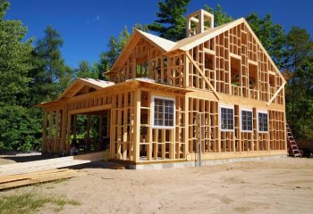 Wszystko, co musisz wiedzieć o ociepleniu domu szkieletowego