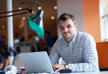 Praca | Caverion | Technik obiektu | Gliwice