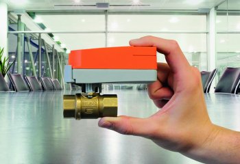 Kompaktowy zawór strefowy QCV. Teraz również z gwintem zewnętrznym