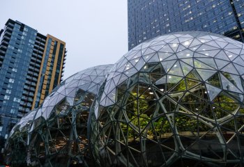  Spheres to nowa i bardzo wyjątkowa przestrzeń robocza dla pracowników Amazona w Downtown Seattle. Zobaczcie sami.