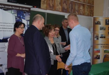 Stypendia dla uczniów klasy patronackiej przyznane przez Hydro-Vacuum