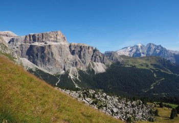 Wełna skalna ROCKWOOL - niepalne ocieplenie domu na lata
