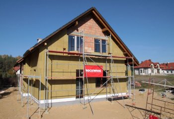 Czym kierują się Polacy wybierając materiał termoizolacyjny?