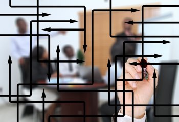 ABB przyspiesza rozwój w dziedzinie logistyki dzięki przejęciu firmy intrion 