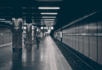 Rozbudowa podziemnej kolei w Warszawie nabiera tempa