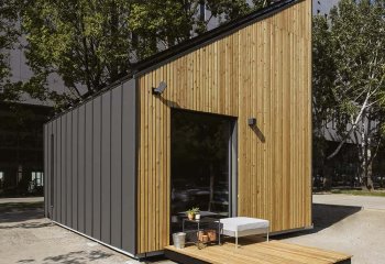 Plusenergetyczny dom prefabrykowany SOLACE zasilany pompą ciepła od Tempcold