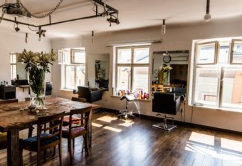 CentroClima instaluje klimatyzację dla pracowni fryzjerskiej Claudius Hair Treser Academy