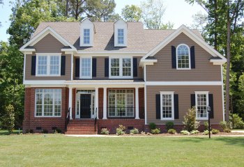 Energooszczędny budynek 500m2 ogrzewany gruntową pompą ciepła z wymiennikiem poziomym