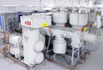 ABB zasili największą fabrykę baterii do samochodów elektrycznych w Europie