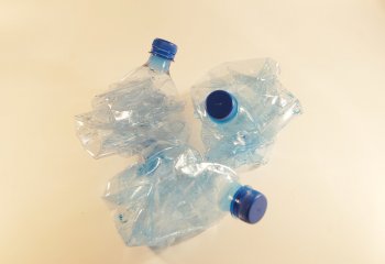 Nestlé działa na rzecz zmniejszenia odpadów z tworzyw sztucznych 