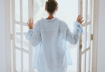 Powietrze w domach może być nawet 5 razy bardziej zanieczyszczone niż na zewnątrz.