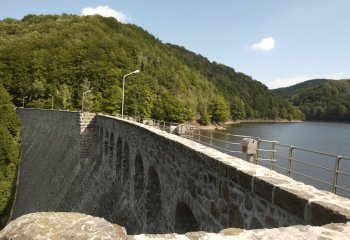 Kosmiczne rozwiązania w stuletniej elektrowni wodnej