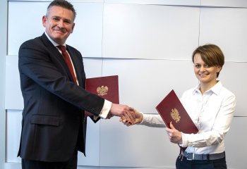 Ministerstwo Przedsiębiorczości i Technologi wraz z ABB współpracują na rzecz rozwoju przemysłu