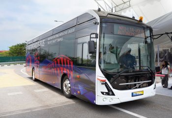 ABB zasila pierwszy na świecie 12-metrowy autobus autonomiczny o napędzie elektrycznym
