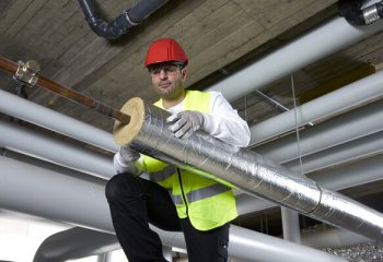 Montaż izolacji w systemach HVAC. Jak ułatwić pracę wykonawcy?