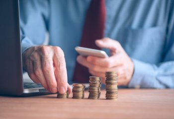 Firmy ostrożnie planują inwestycje w kryzysie