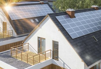 Czy warto połączyć instalację pompy ciepła z kolektorami słonecznymi? 