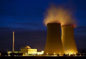 Świat odchodzi od inwestycji w elektrownie atomowe