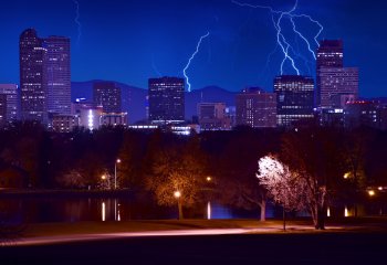 Jak zabezpieczyć instalację fotowoltaiczną przed piorunami?