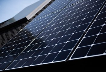 LG Electronics wyznacza nowe standardy branżowe dla najwyższej jakości modułów fotowoltaicznych