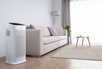 Zadbaj o czysty i zdrowy dom z Samsung: kup oczyszczacz powietrza lub odkurzacz Jet™ i odbierz prezent