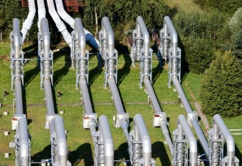 Weź nie smoguj. TAURON podłącza nowe budynki do sieci