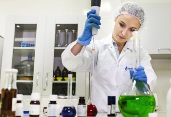 Krynica Vitamin S.A. korzysta z energii elektrycznej w 100% pochodzącej z odnawialnych źródeł energii