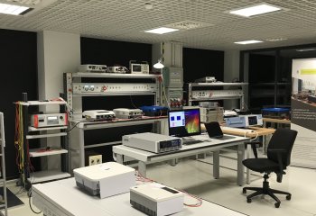 Eksperymentalne badania fotowoltaiki na pikniku TAURONA