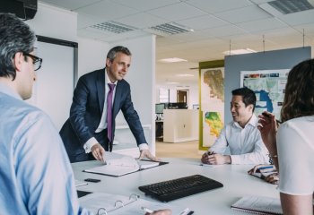 Za przestępstwa i wykroczenia przeciwko pracownikom można stracić zamówienia publiczne