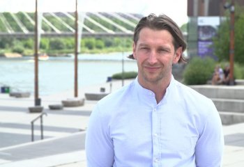 Woda alkaliczna lepiej nawadnia niż woda o niższym pH i pomaga metabolizować tłuszcze