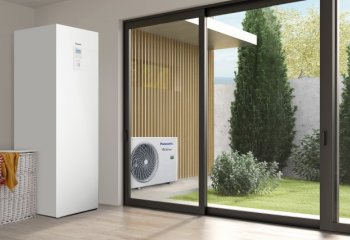 Panasonic przyspiesza inwestycje w produkcję pomp ciepła powietrze-woda w swojej fabryce na terenie Czech