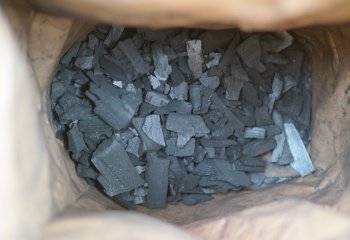 UOKiK kontroluje składy węgla w całej Polsce