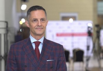 Startujące w wyborach partie kuszą przedsiębiorców obietnicami