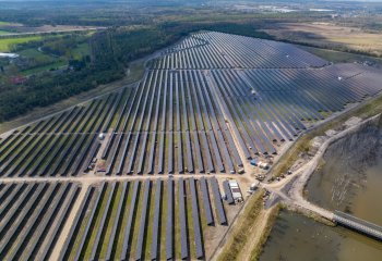 Milowy krok w budowie największej farmy fotowoltaicznej TAURONA