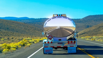 Para wodna z ciężarówki - wodór przepisem na czyste powietrze w Kalifornii