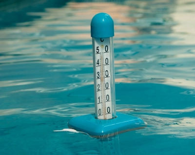Regulacja temperatury powietrza i wody w basenie