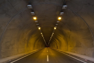 Specjaliści od systemów technicznych dla tuneli - Caverion