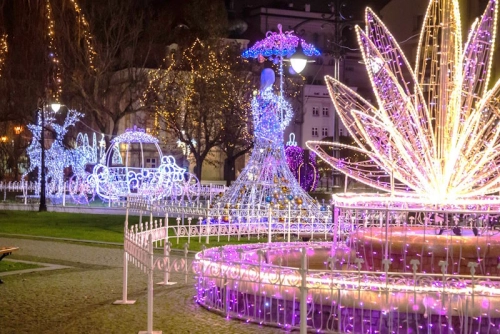 „Świeć się z Energą” znów roznosi blask pomocnego światła po Polsce! Rusza plebiscyt na najładniej rozświetlone miasta