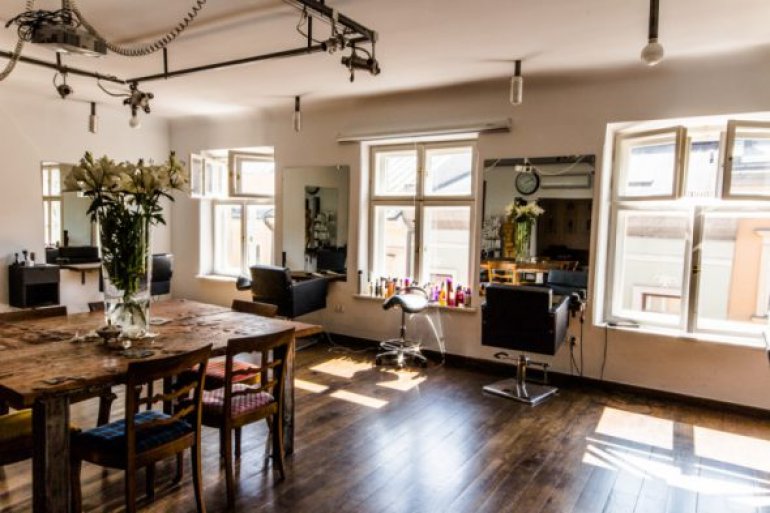 CentroClima instaluje klimatyzację dla pracowni fryzjerskiej Claudius Hair Treser Academy