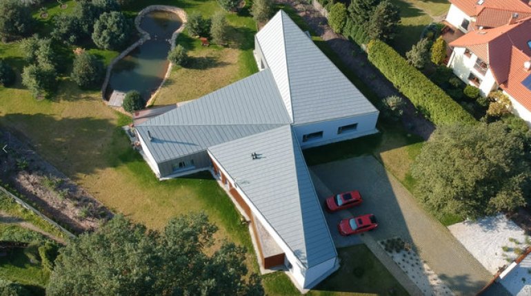 FAN-CY-HOUSE - dom inspirowany wiatrakiem