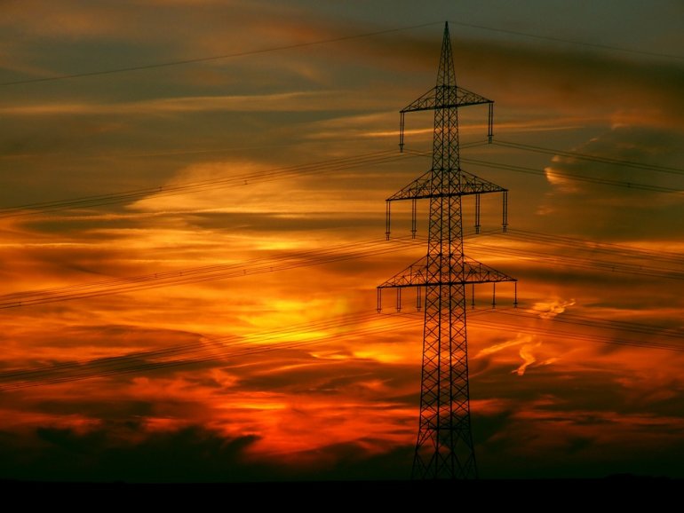 Firmy energetyczne zainwestują ponad 2 bln dol. w transformację cyfrową