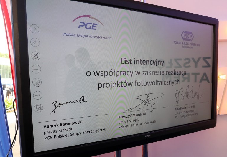 PGE planuje budowę instalacji fotowoltaicznych na gruntach PKP
