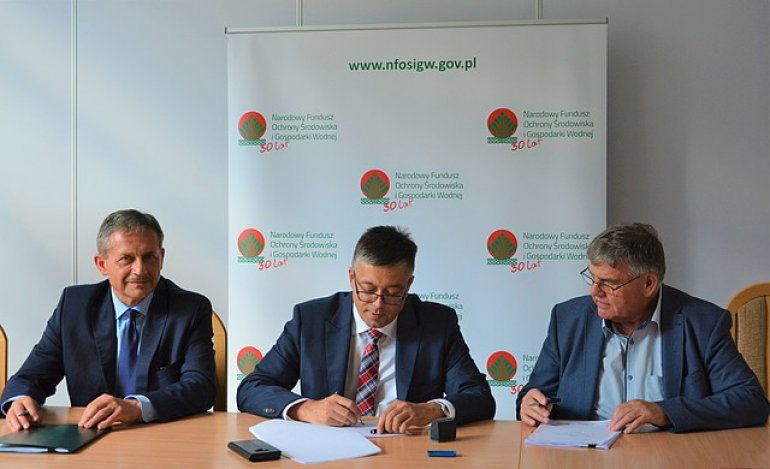 NFOŚiGW podpisuje pierwsze umowy na dofinansowanie lokalnych strategii rozwoju elektromobilności