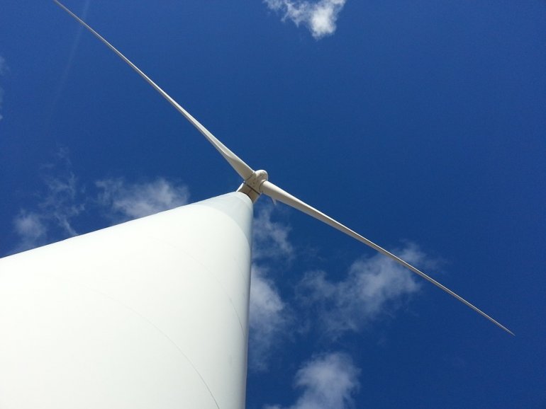 Energia z pierwszych farm wiatrowych na Bałtyku ma popłynąć w 2027 roku