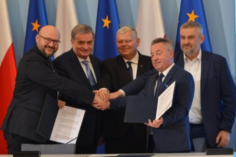 Grupa Enea i Krajowy Ośrodek Wsparcia Rolnictwa nawiązują współpracę dla rozwoju fotowoltaiki w Polsce