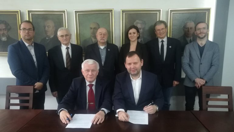 Alfaco podpisało porozumienie o współpracy z Politechniką Warszawską